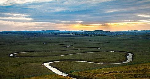 MMO射击《从军》Steam版页面上线 2024年Q1正式推出